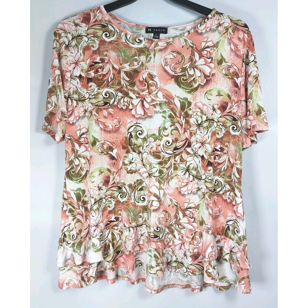 N Touch Floral Womens Top Size L Short Sleeve Peach Green Ruffle Hem Pullover